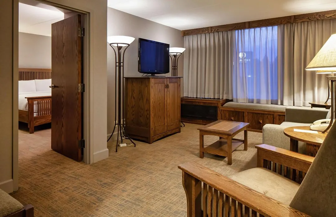 Doubletree By Hilton Libertyville-Mundelein-1