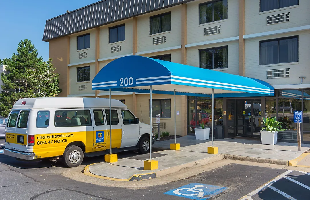 Comfort Inn Herndon-Reston-1