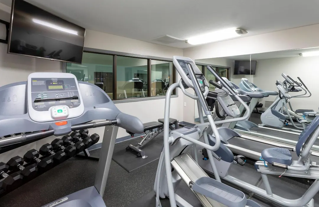 Country Inn & Suites By Radisson, Fargo, Nd-1