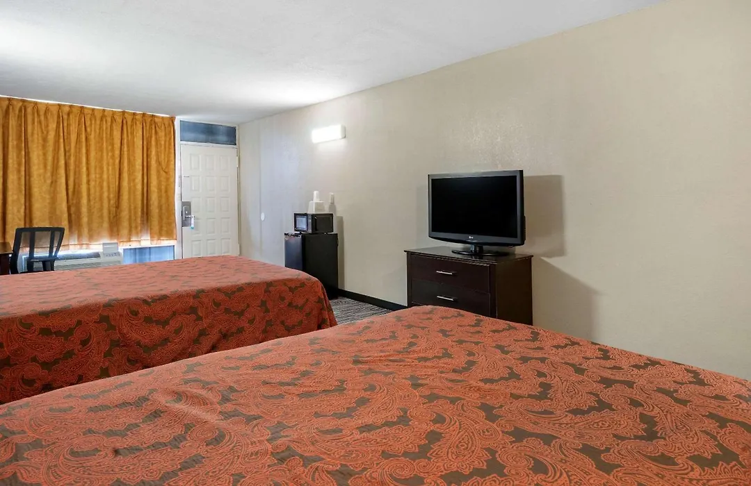 Rodeway Inn Clearwater-Largo-1