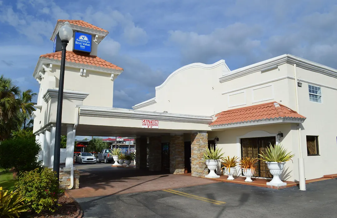 Americas Best Value Inn Fort Myers-1