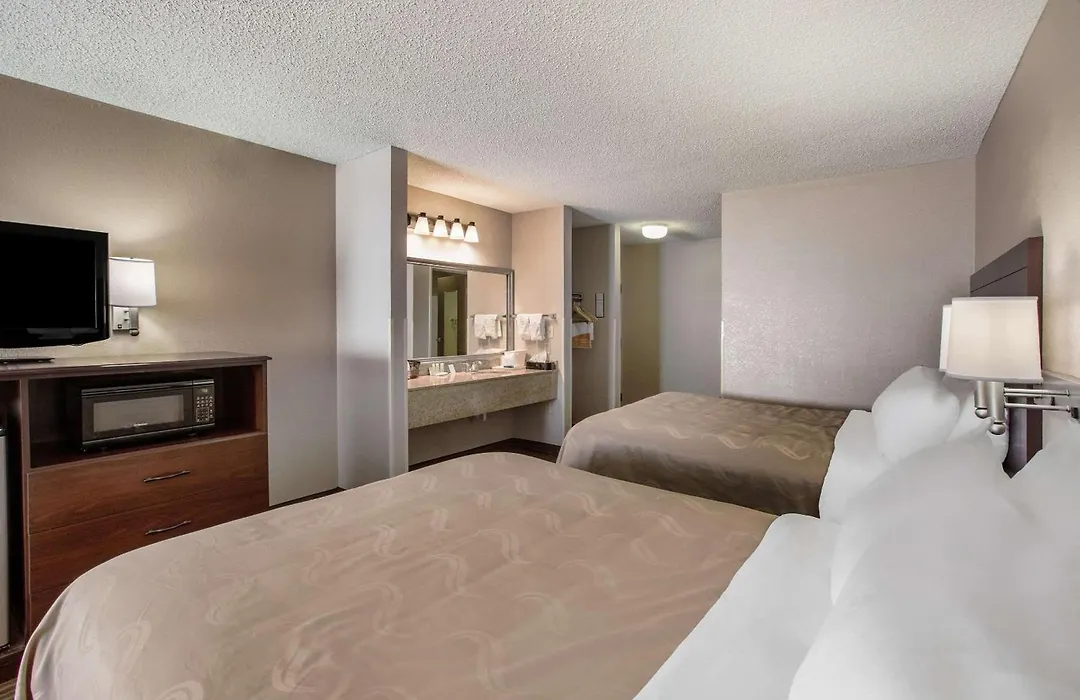 Quality Inn & Suites Lawrence - University Area-1