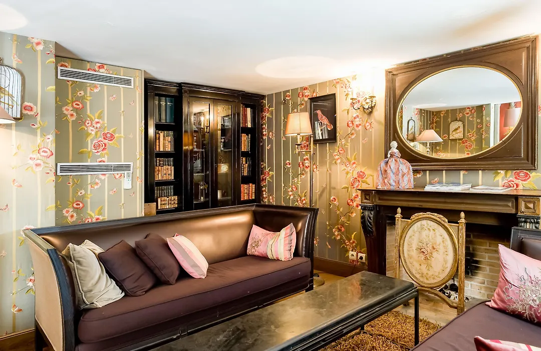 Hotel Chateaubriand-1