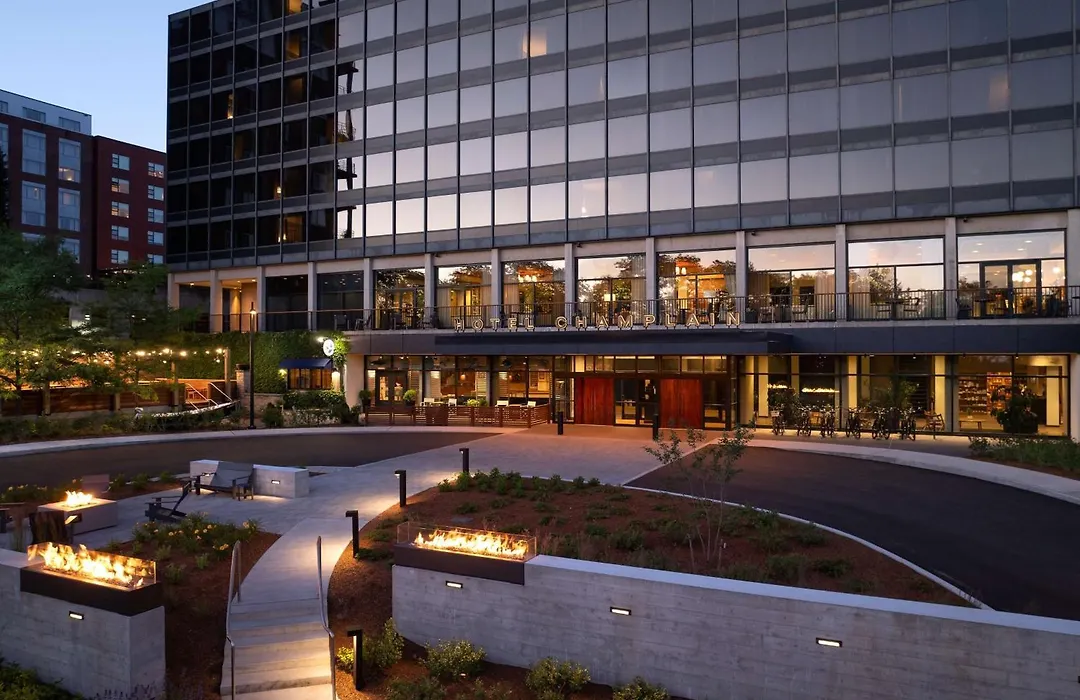 Hotel Champlain Burlington, Curio Collection By Hilton-1