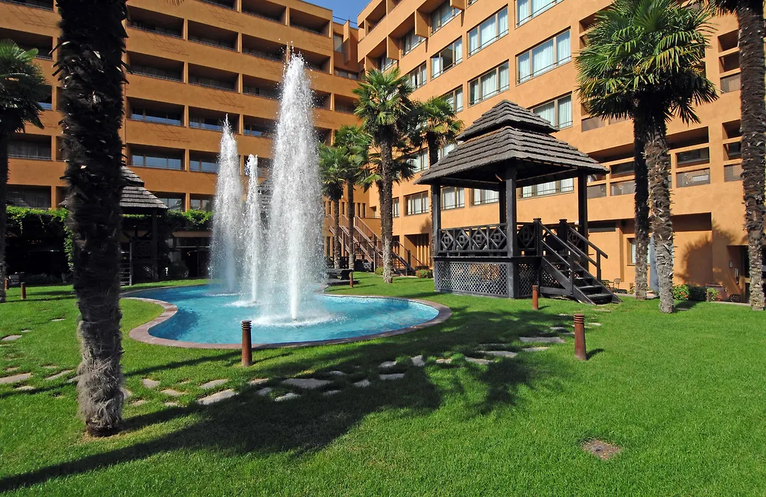 Royal Hotel Carlton-1