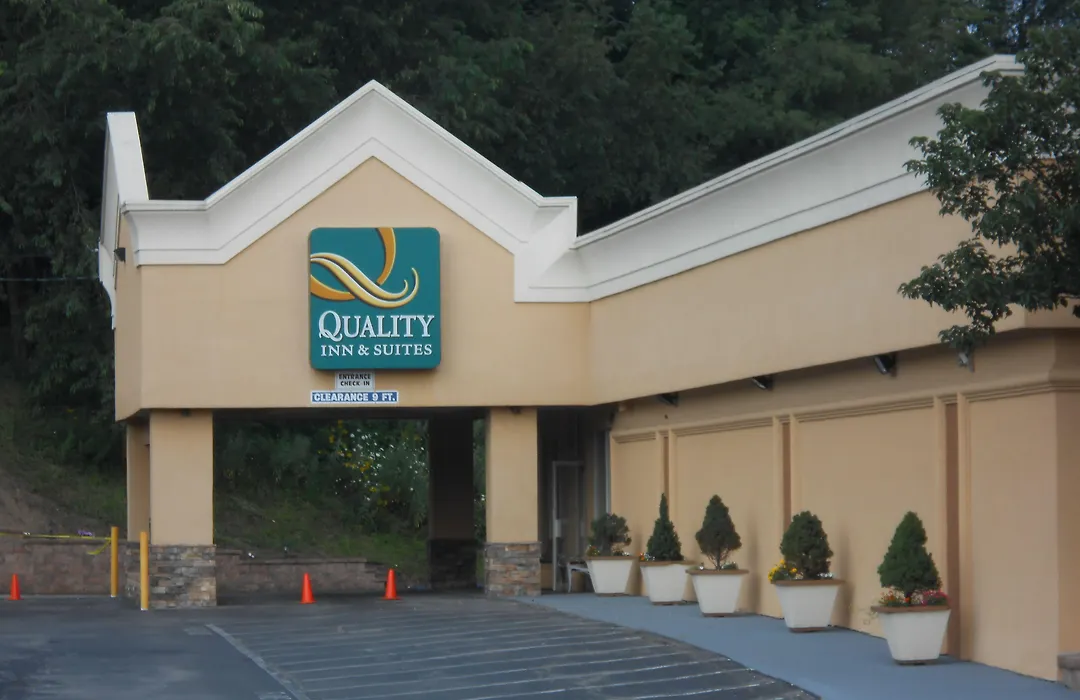 Quality Inn & Suites Indiana South-1