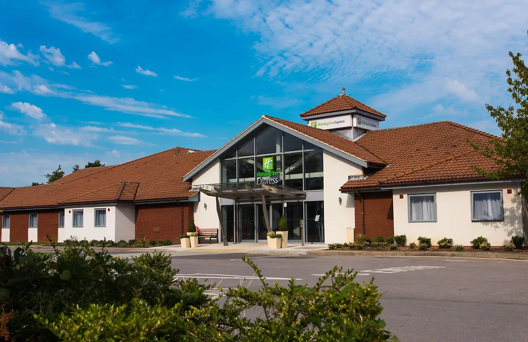 Holiday Inn Express Portsmouth - North By Ihg-1