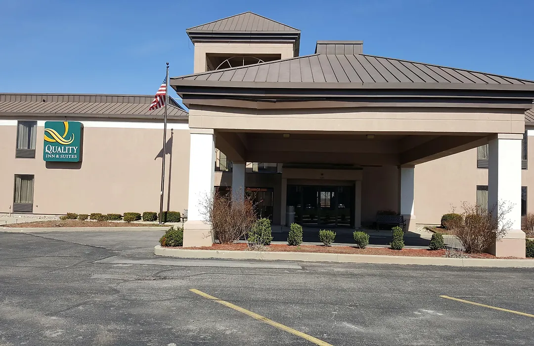 Quality Inn & Suites Near Amish Country-1