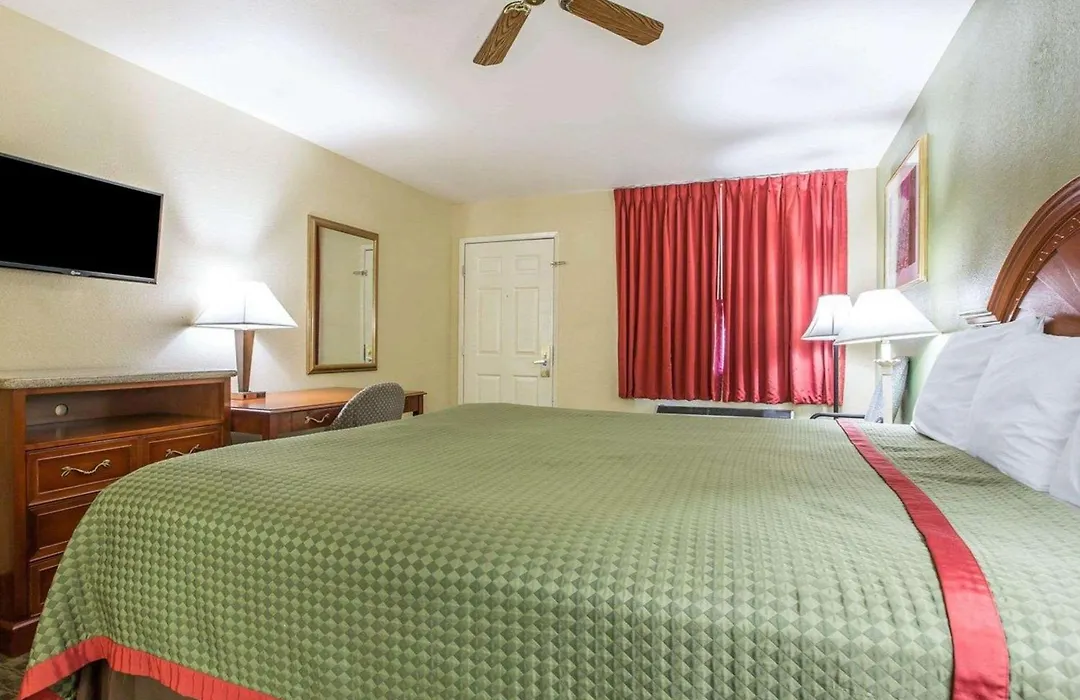 Rodeway Inn Delano-1