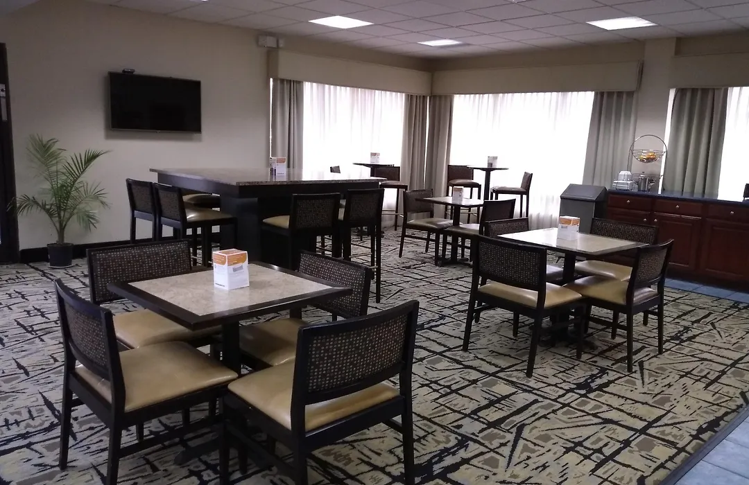 Clarion Inn Cleveland Near University-1