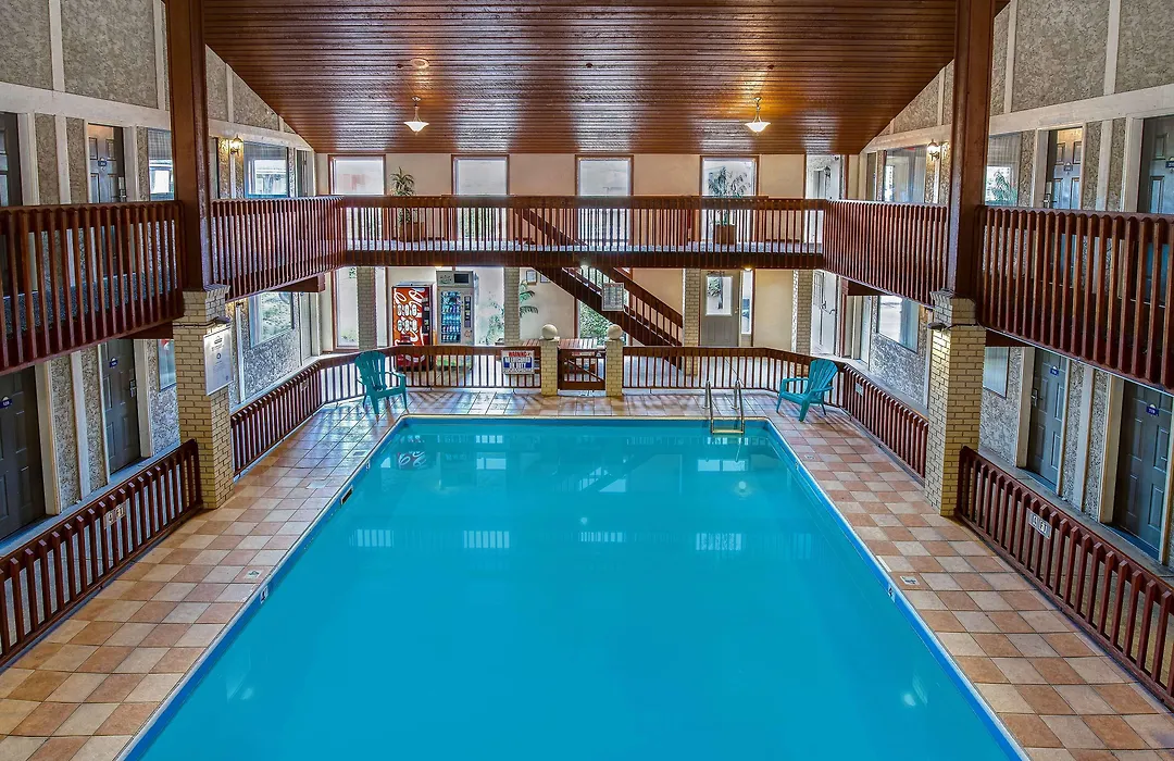 Days Inn By Wyndham Vernon-1