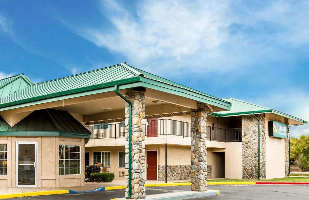 Quality Inn & Suites Minden-1