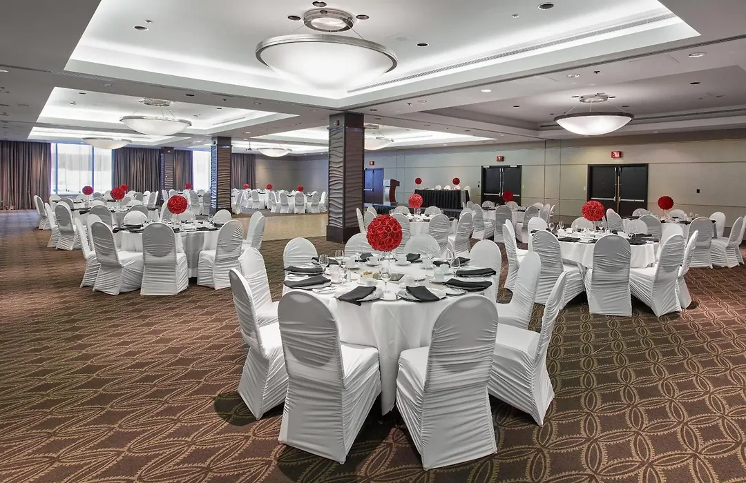 Delta Hotels By Marriott Edmonton Centre Suites-1
