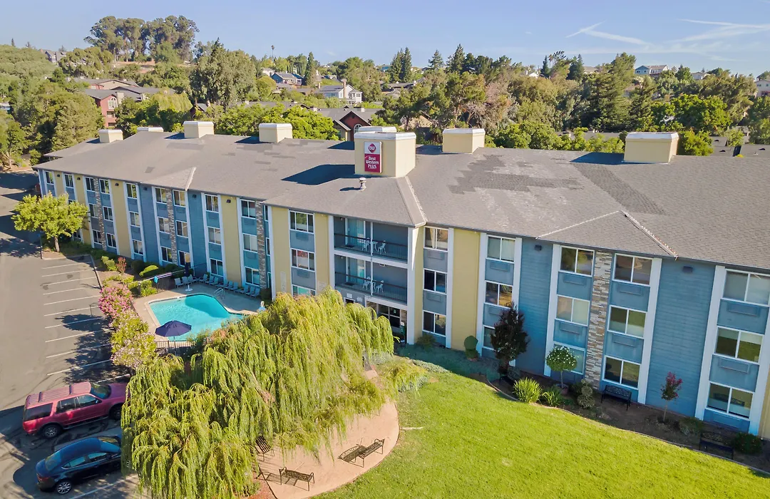 Best Western Plus Heritage Inn-1