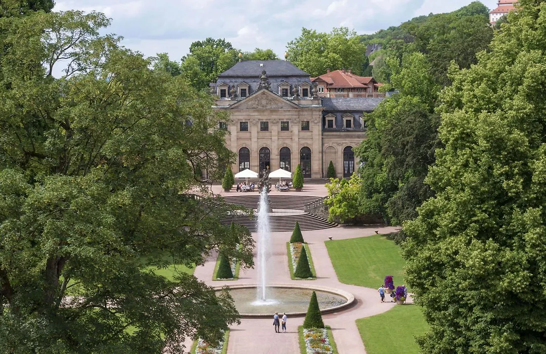 Maritim Hotel Am Schlossgarten-1