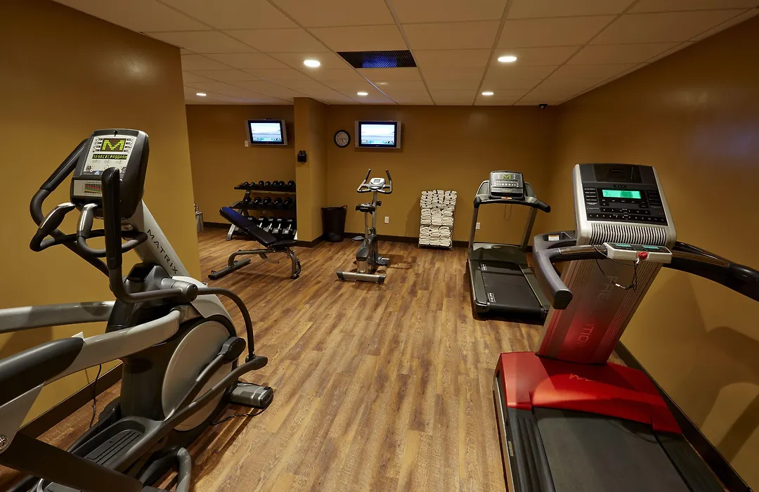 Royal Hotel Lloydminster-1
