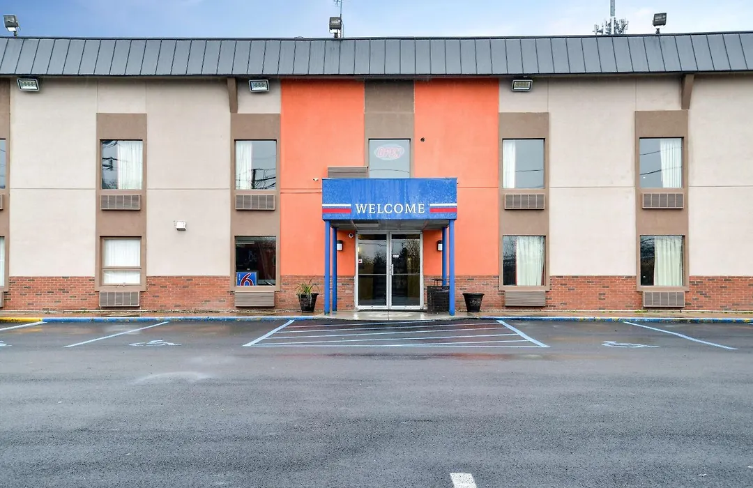 Motel 6-Toledo, Oh-1