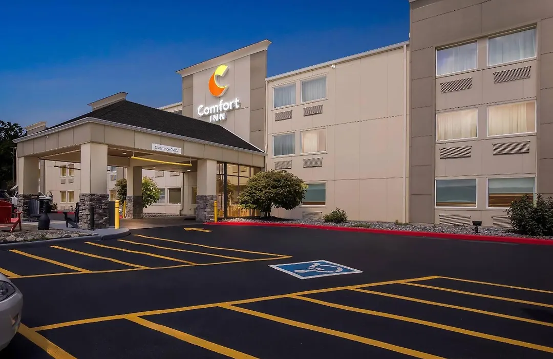 Comfort Inn Mayfield Heights Cleveland East-1