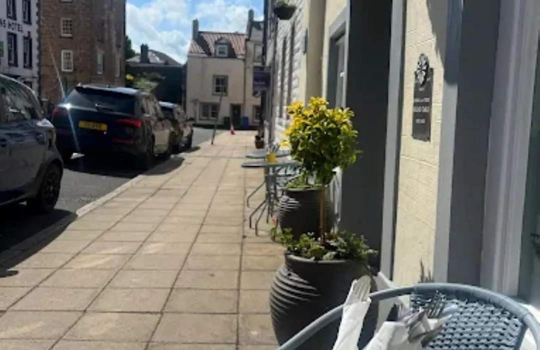 The Queens Head Hotel, Self Check-In-1