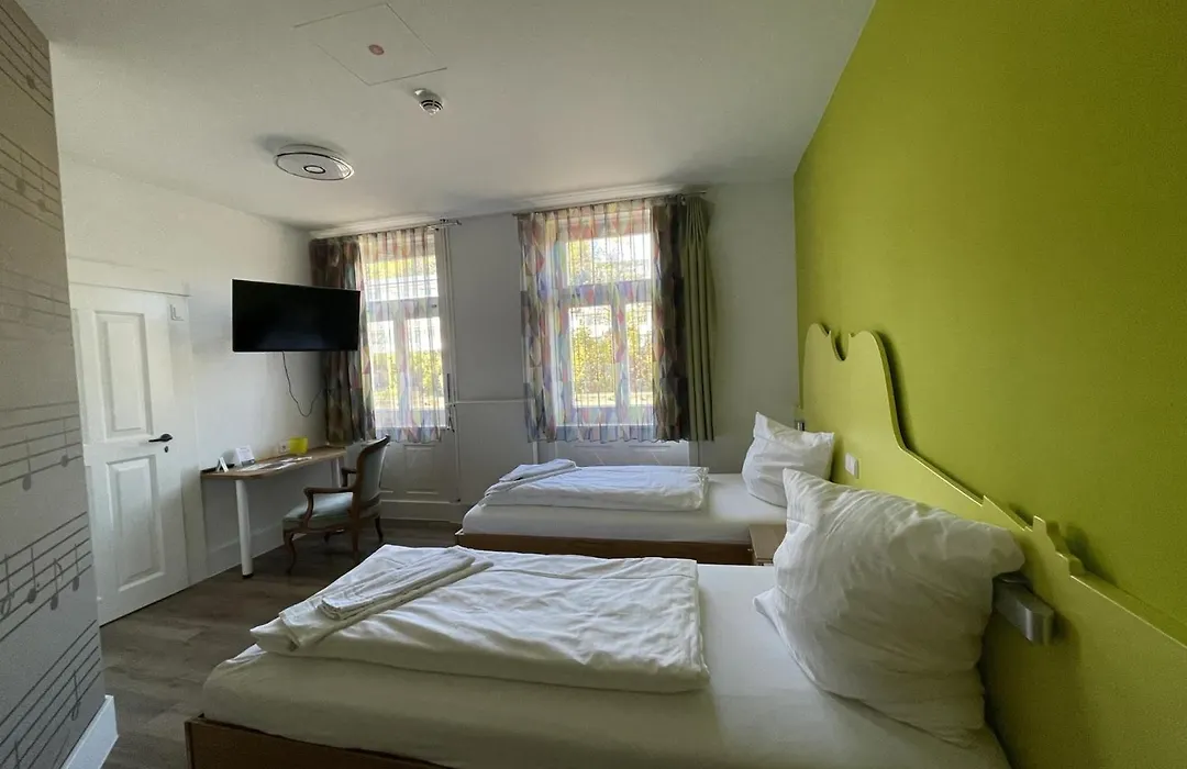 HOTEL Bahnhof Balingen-1