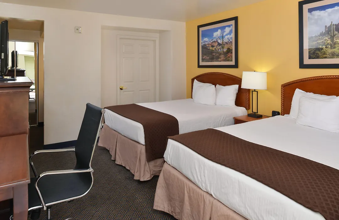 Howard Johnson By Wyndham Tempe University/Phoenix-1