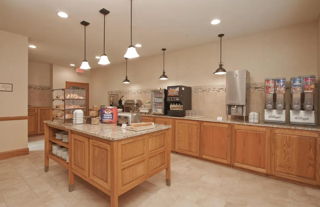 Country Inn & Suites By Radisson, Davenport - Quad Cities-1