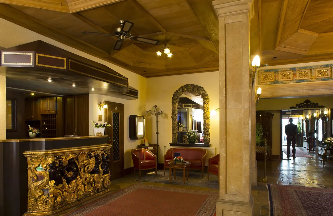 Hotel De La Cigogne-1