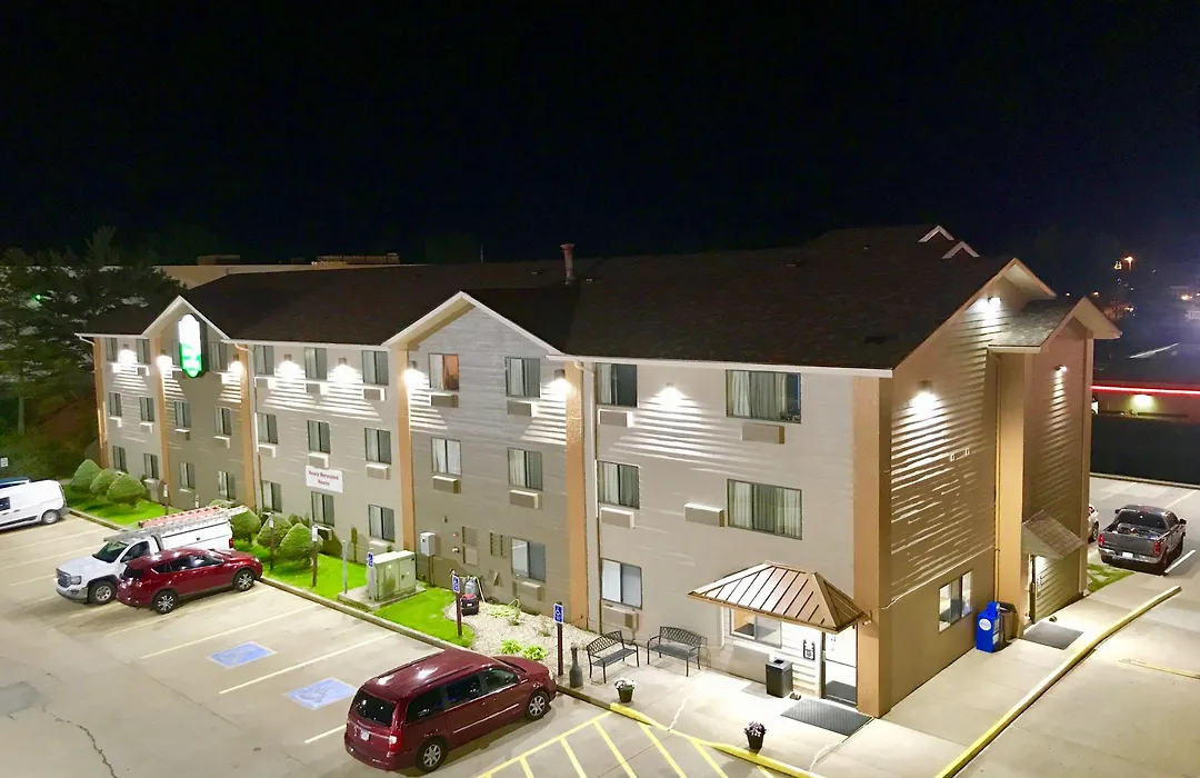 Econo Lodge Quincy-1