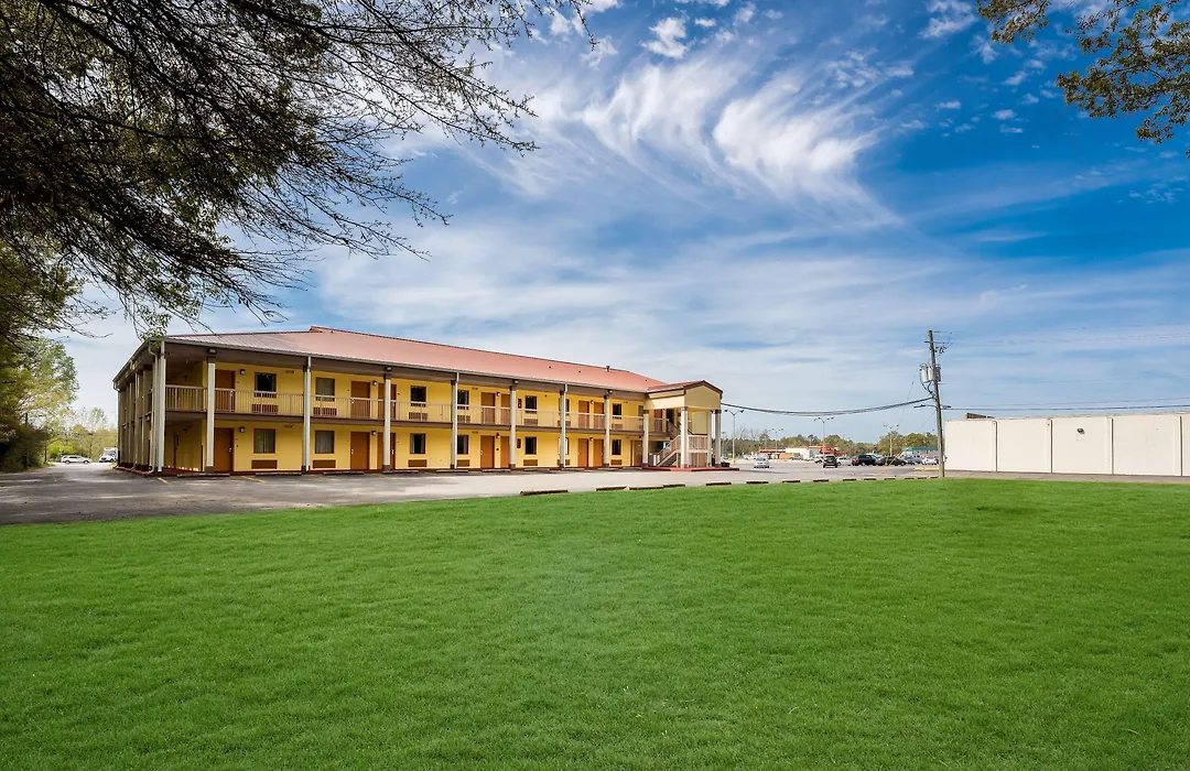 Americas Best Value Inn-Montezuma-1