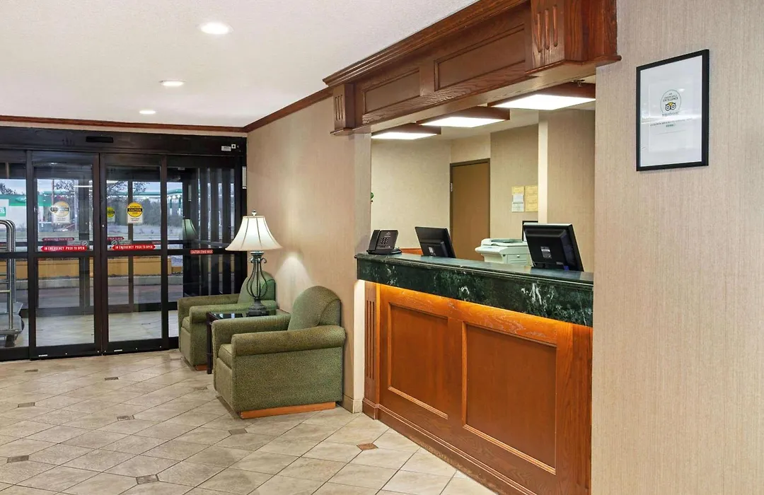 La Quinta By Wyndham Stevens Point-1