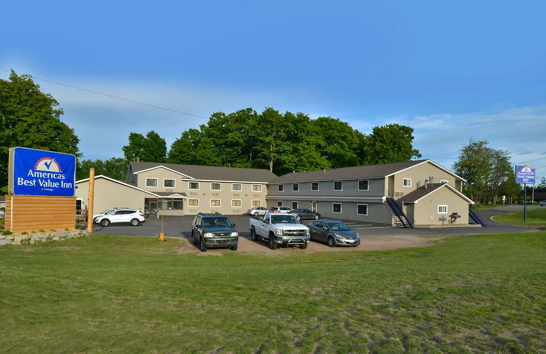 Americas Best Value Inn Marquette-1
