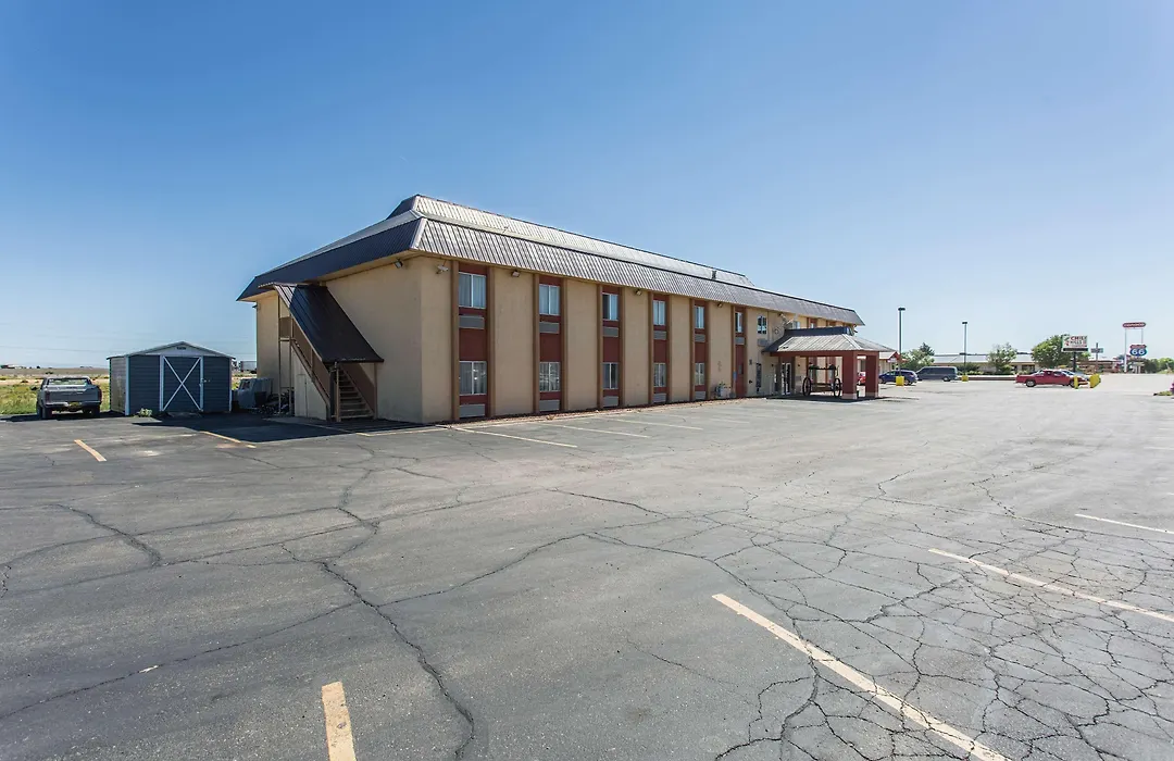 Motel 6-Moriarty, Nm-1