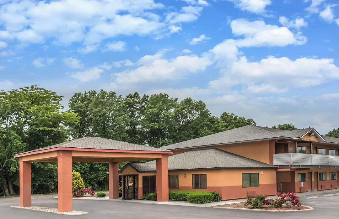 Days Inn By Wyndham Kingdom City-1