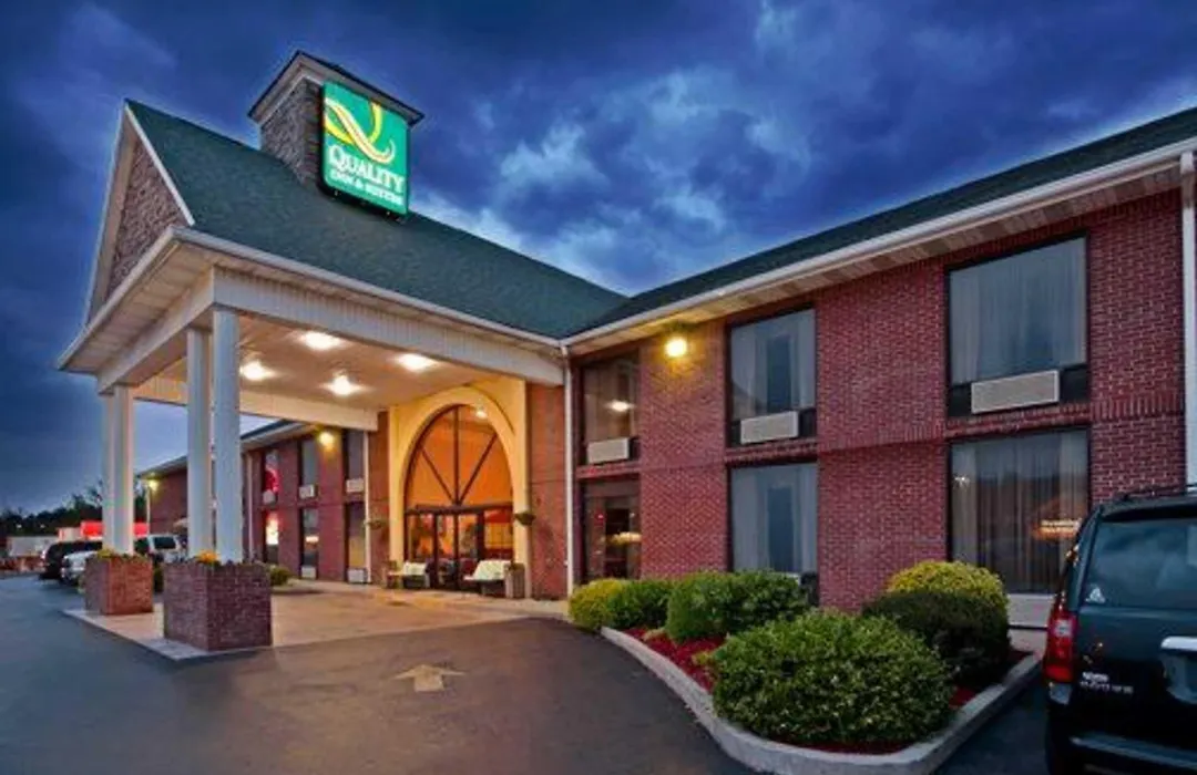 Quality Inn & Suites Somerset Downtown-1