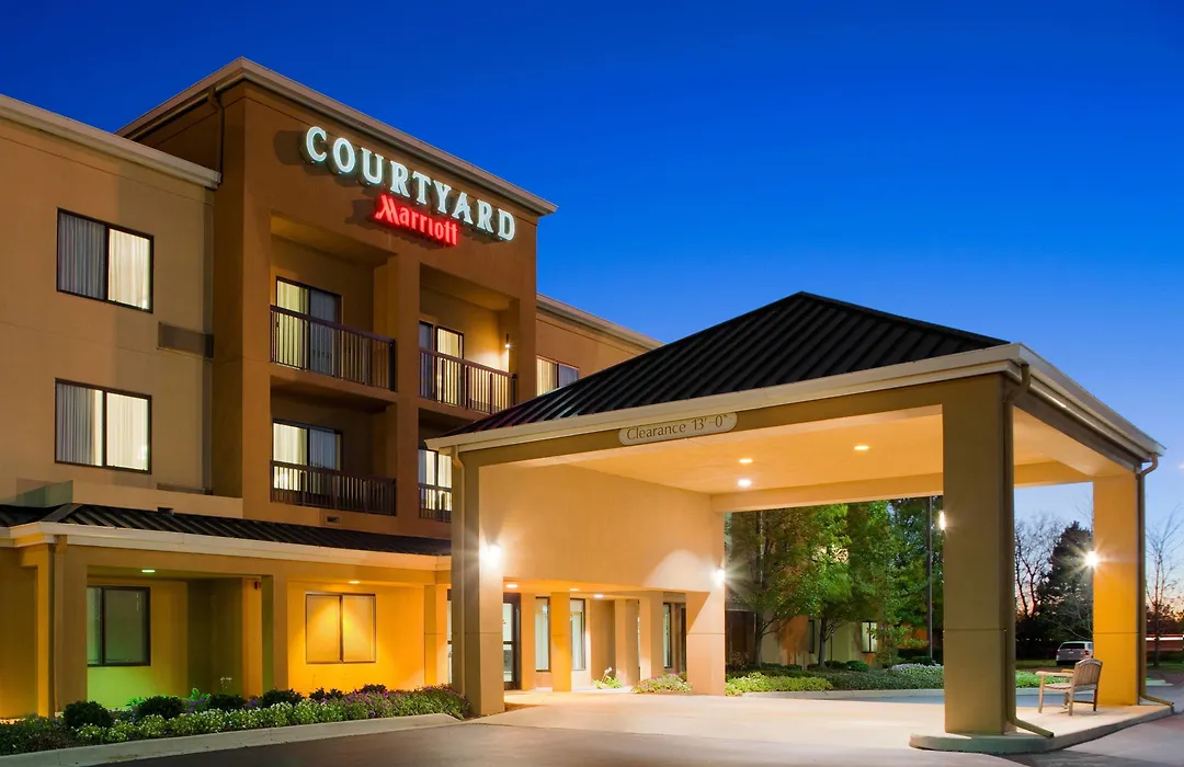 Courtyard Toledo Rossford/Perrysburg-1