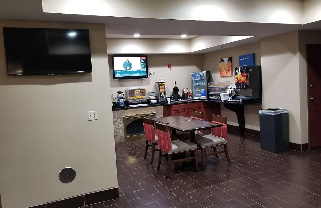 Comfort Inn Lincoln I-80-1