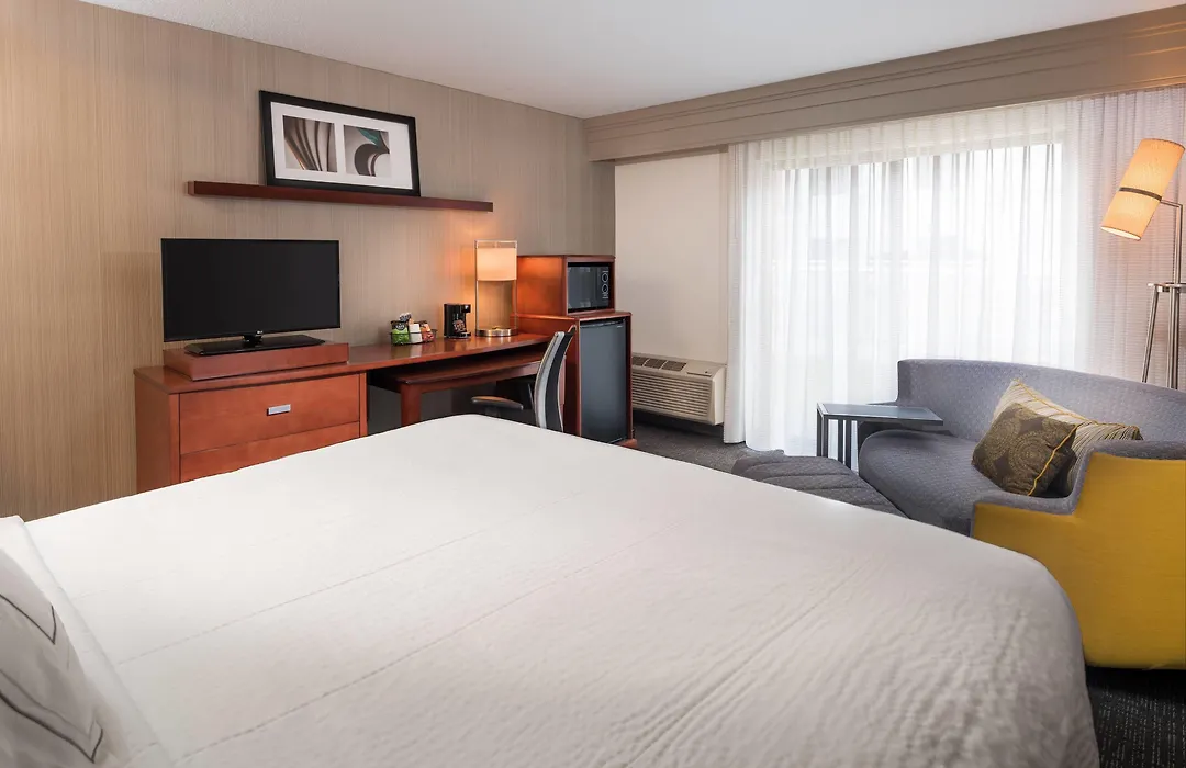 Courtyard By Marriott New Haven Orange-1