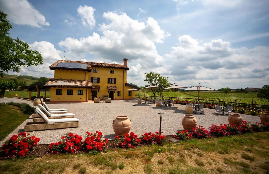 Al Pompiere - Wine And Rooms-1