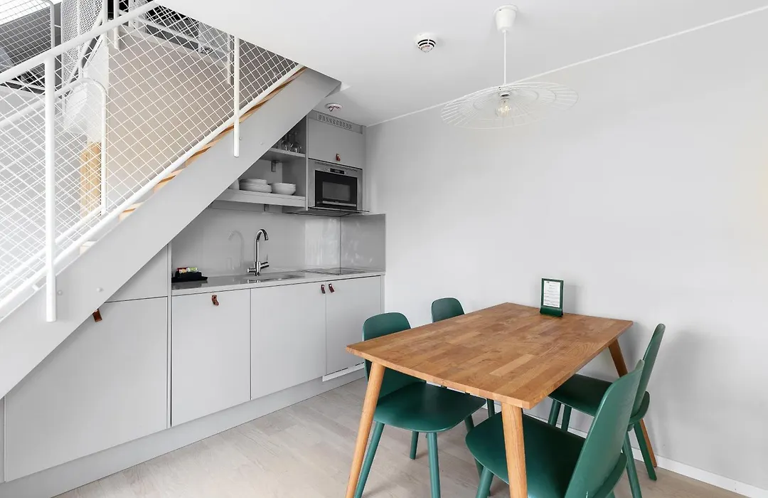 Avanti Apartment Hotel-1