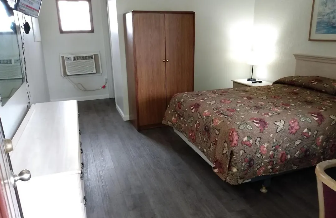 Eldorado Motel New Castle-1