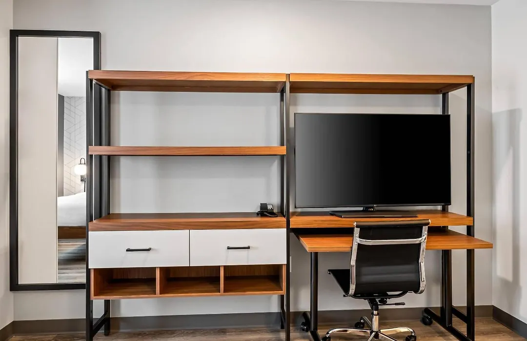 Everhome Suites Bozeman-1
