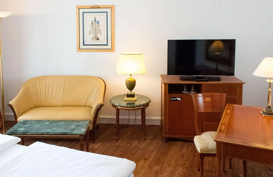 DORMERO Hotel Halle-1