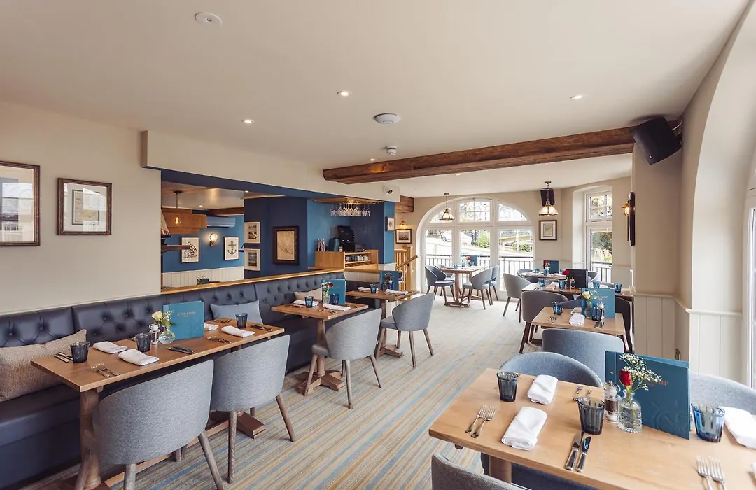 The Ship Hotel-1