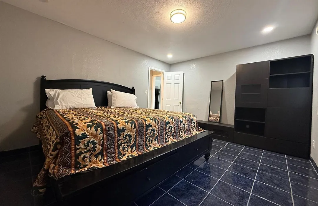 Great Value Inn & Suites-1