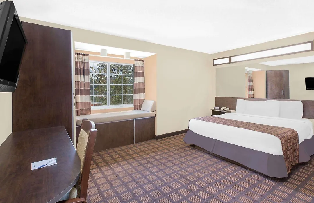 Microtel Inn & Suites By Wyndham Franklin-1