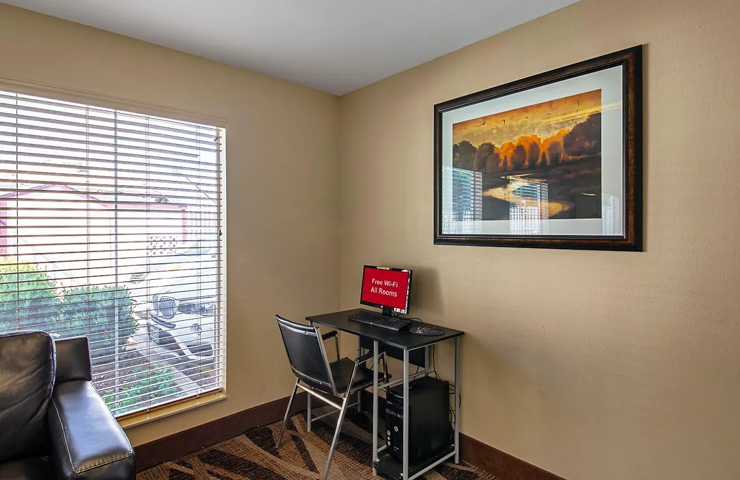 Red Roof Inn San Marcos-1