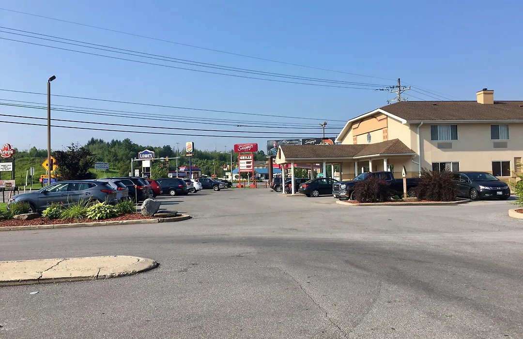 Super 8 By Wyndham Clearfield-1