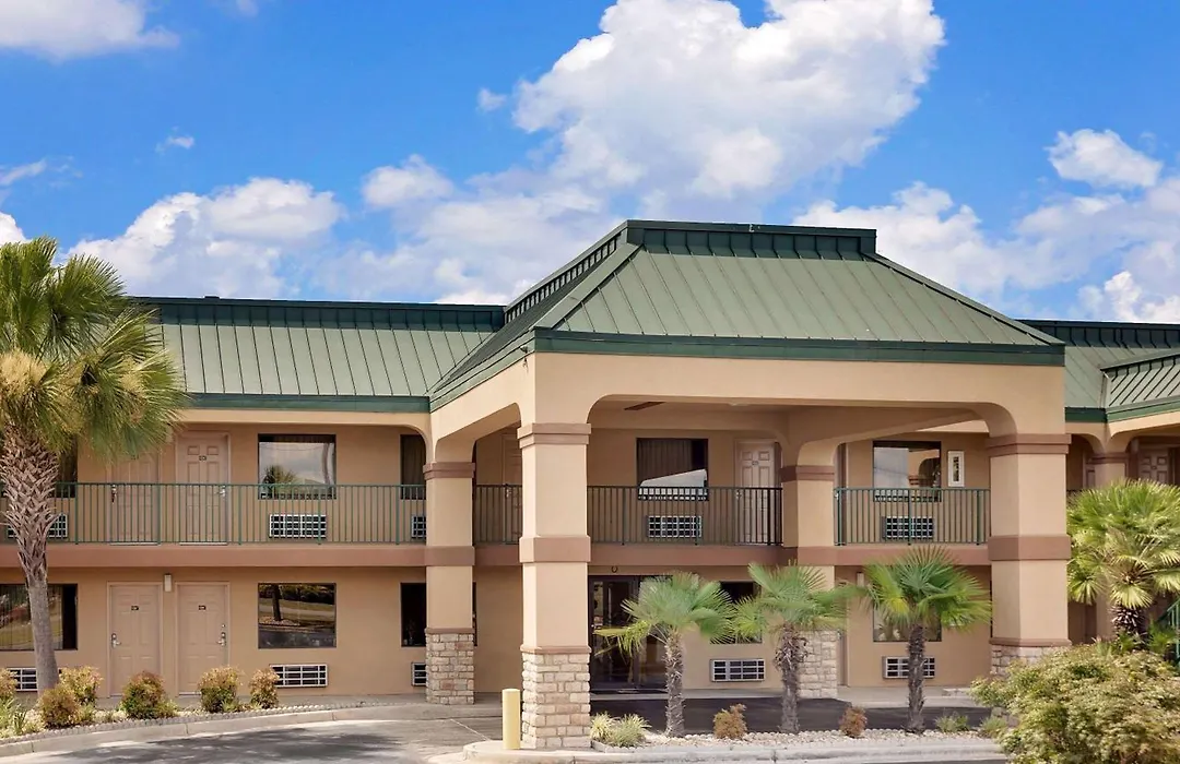 Super 8 By Wyndham Byron/South Macon-1