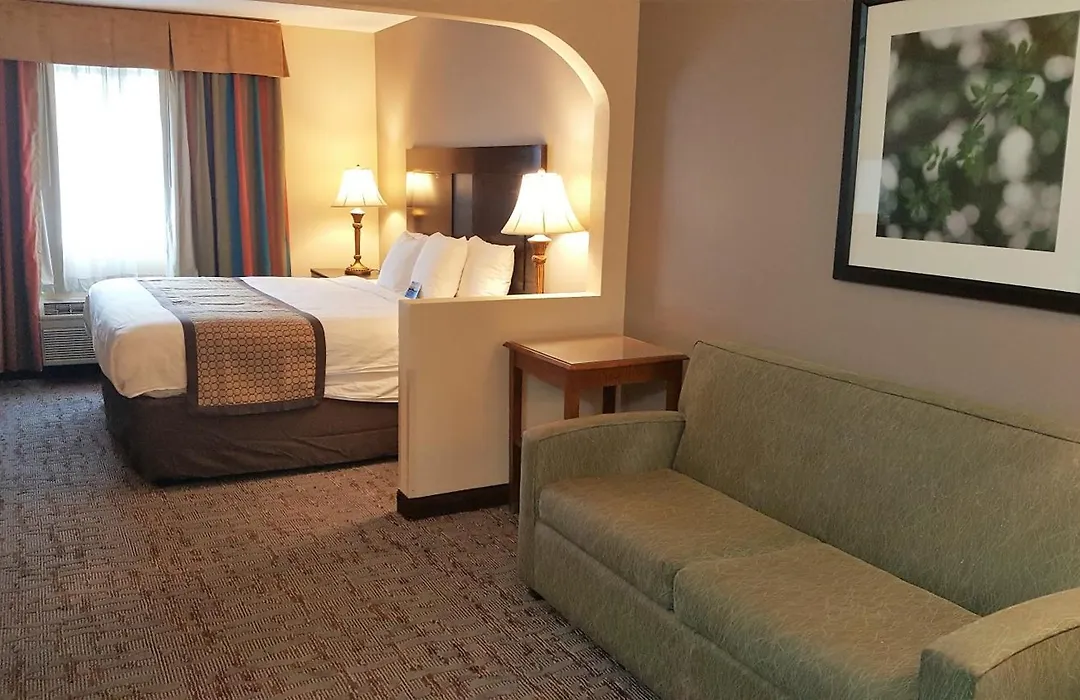 Baymont By Wyndham Belleville Airport Area Free Airport Shuttle-1