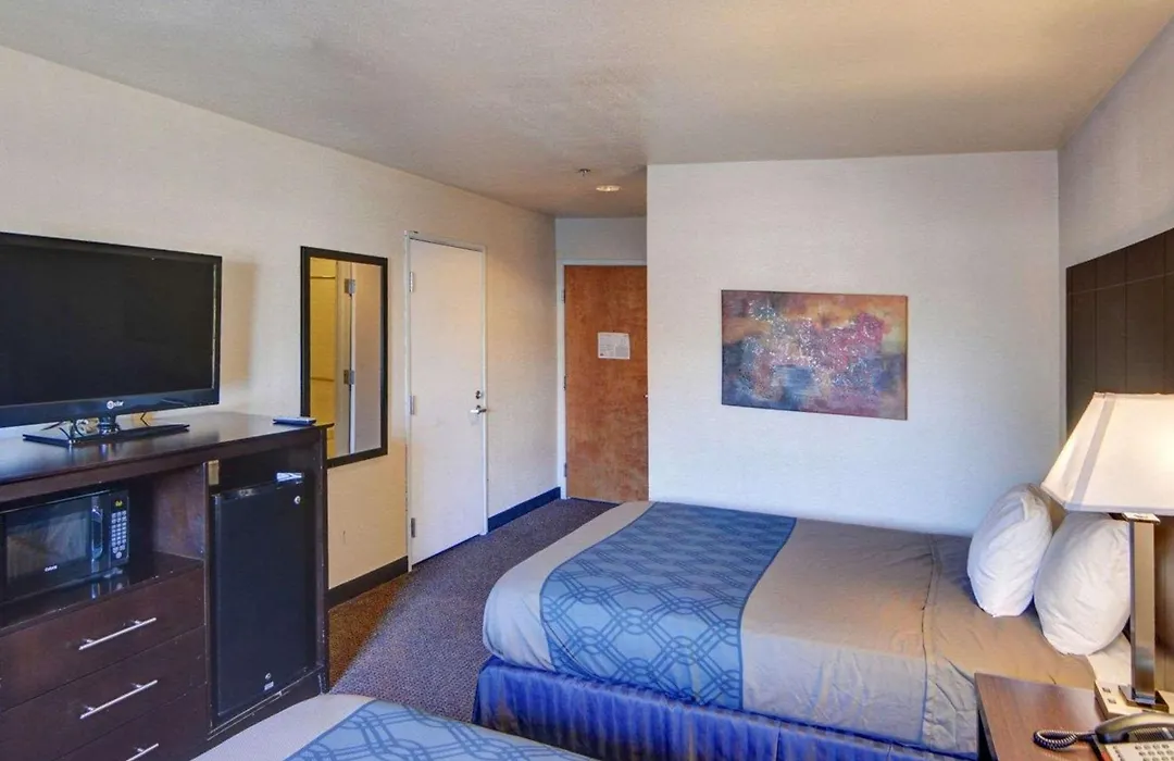 Rodeway Inn & Suites Lewisville I-35-1